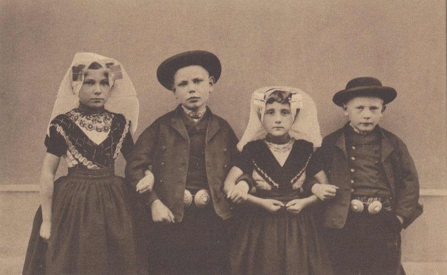 Dutch Children On The Way To A Fair Antique Holland Postcard