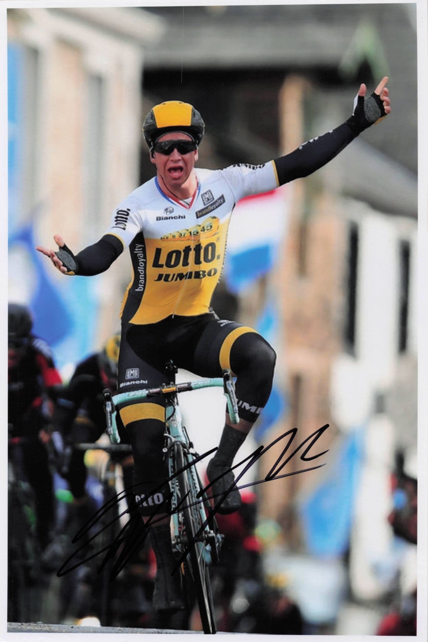 Dylan Groenewegen Dutch Cyclist 2016 Tour De Yorkshire 12x8 Hand Signed Photo