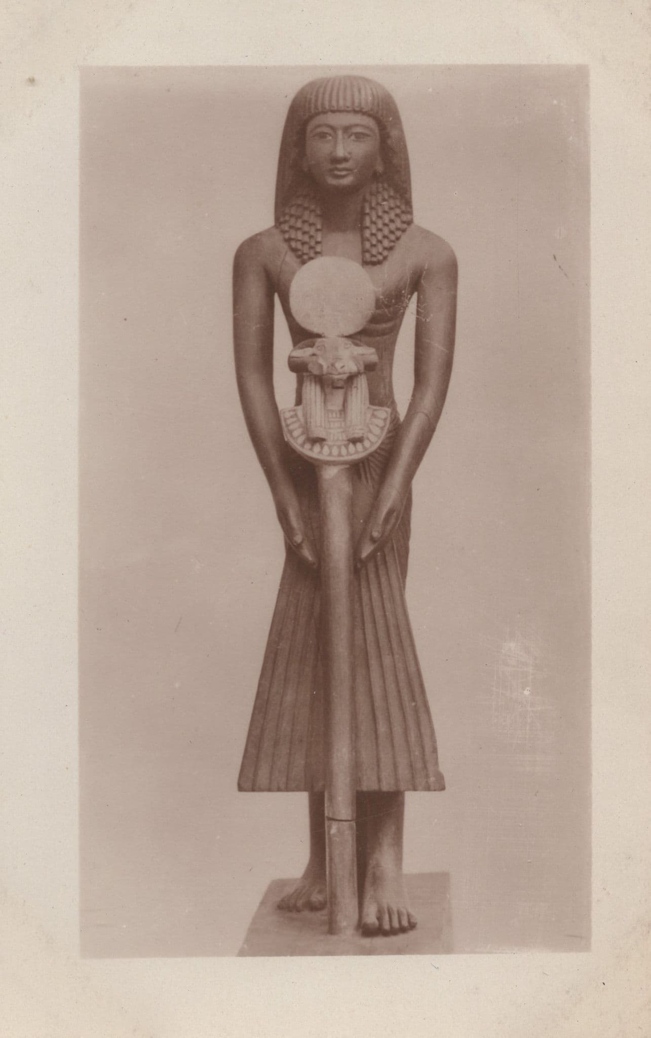 Egypt Pretre Tenant Enseigne A Tete De Belier Old Statue Postcard
