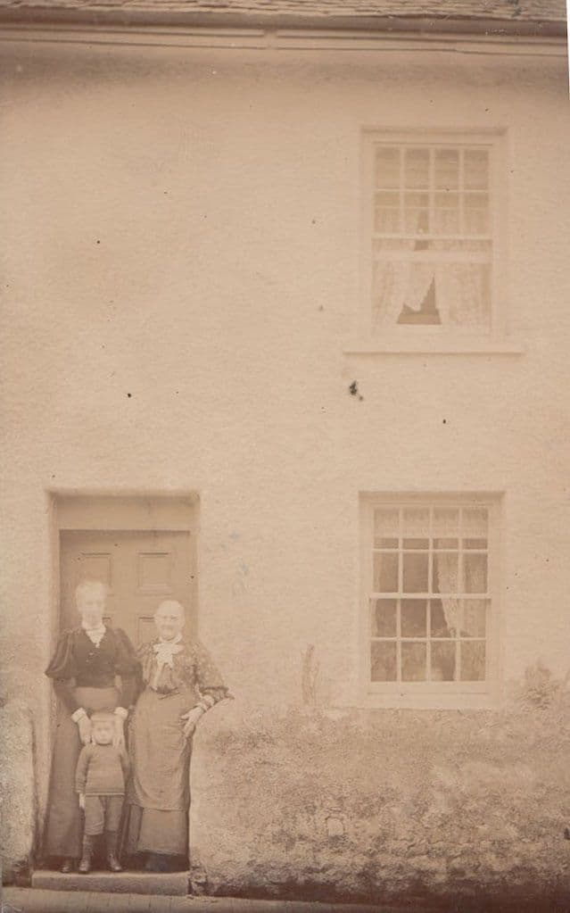Elderly OAP Couple Poverty In Apparent Devon Street 2x Antique RPC Postcard s