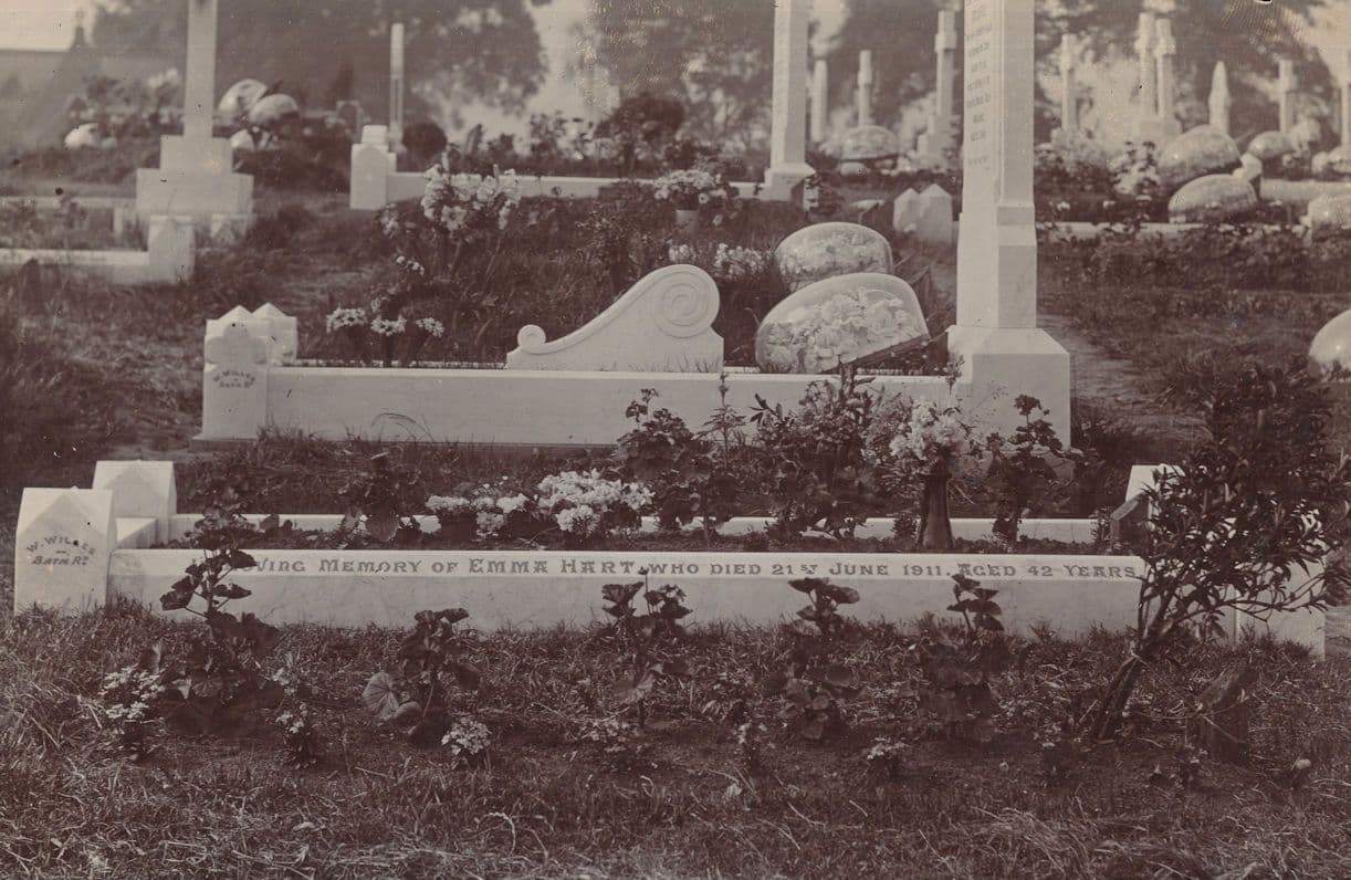 Emma Hart Standlake Oxfordshire Her Gloucester Grave Postcard