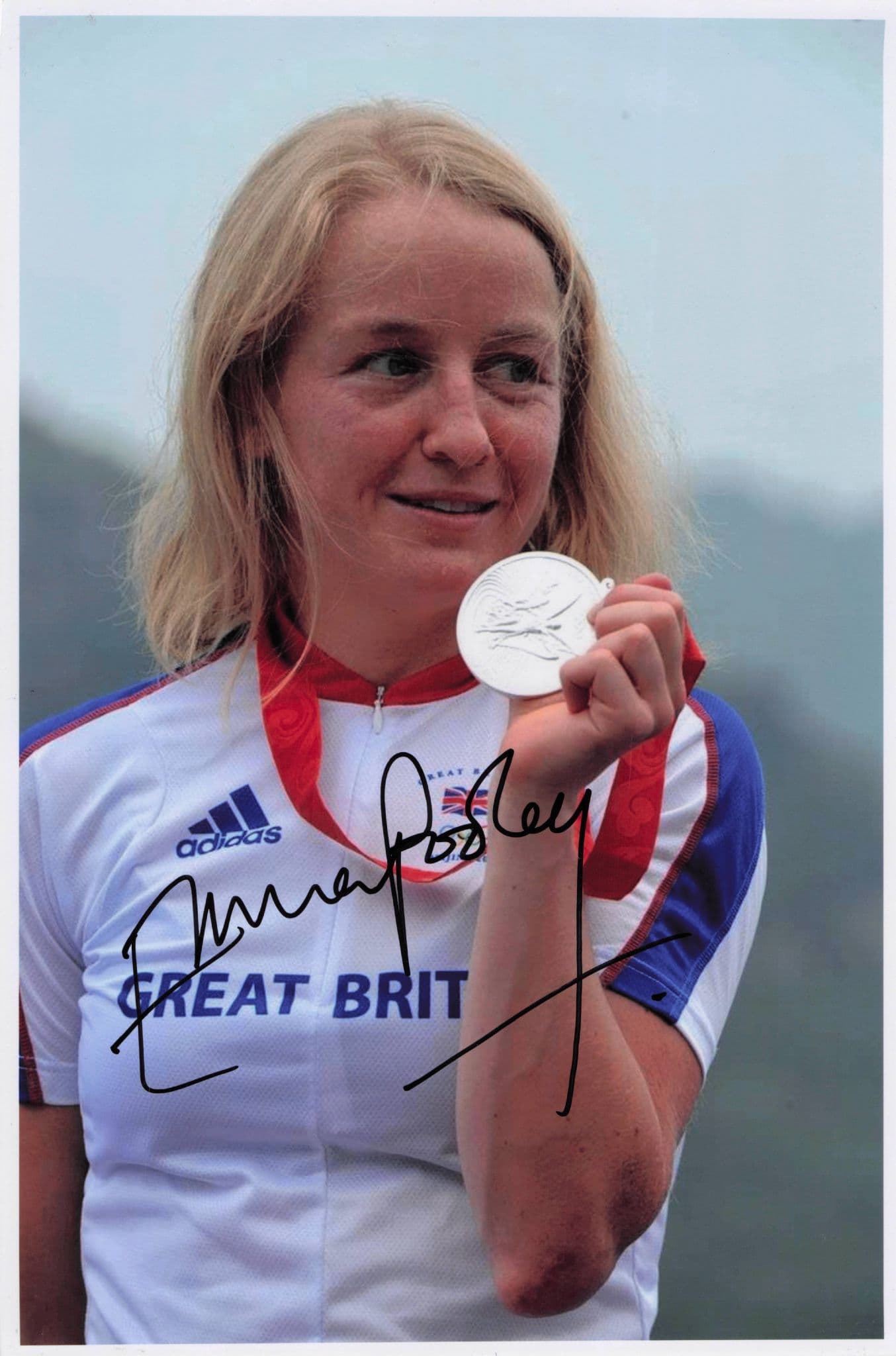 Emma Pooley GB Cyclist Victory Medal 2016 Tour De Yorkshire 12x8 Hand Signed Photo