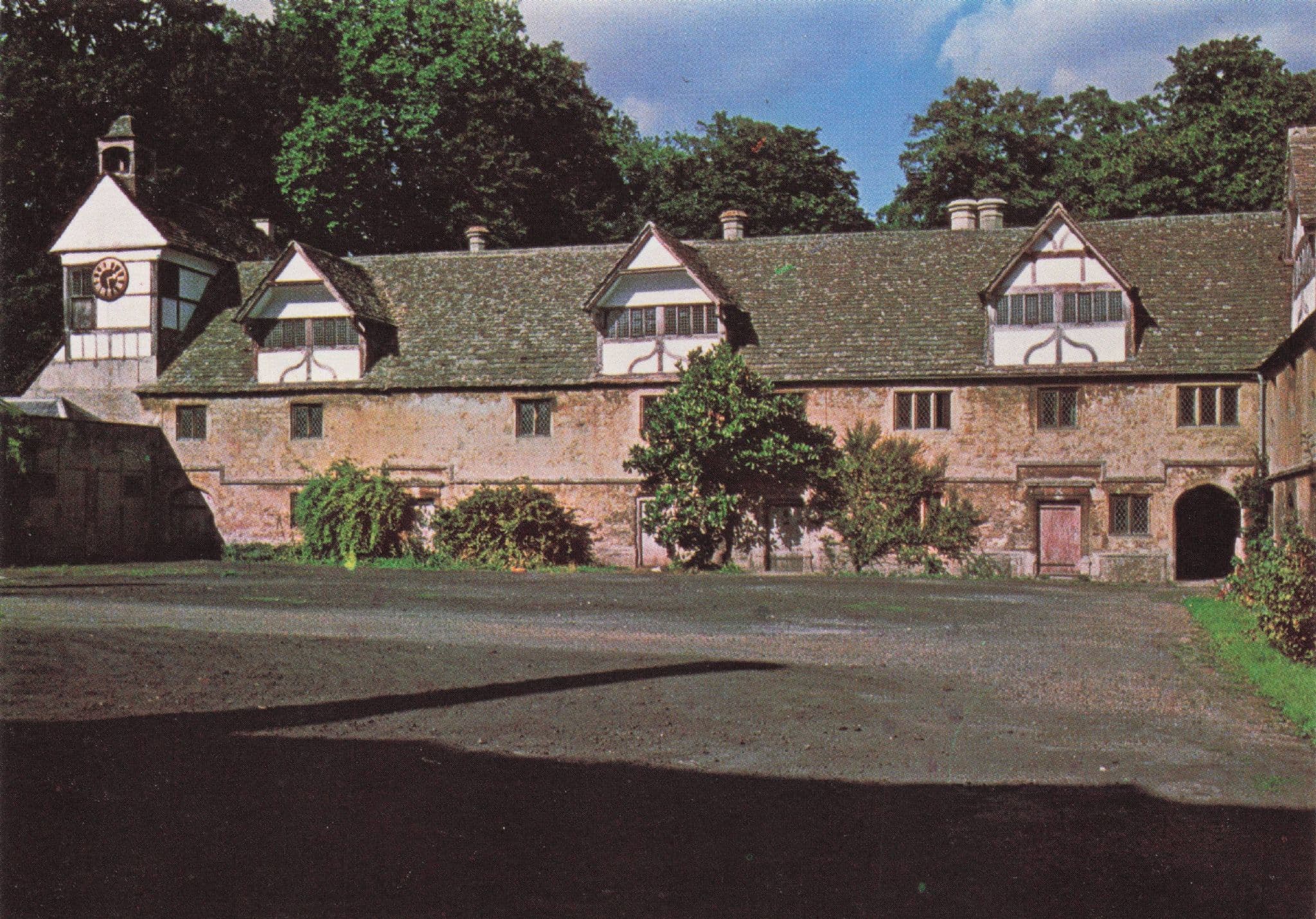 Entrance To Ladock Abbey Chippenham Wiltshire Postcard