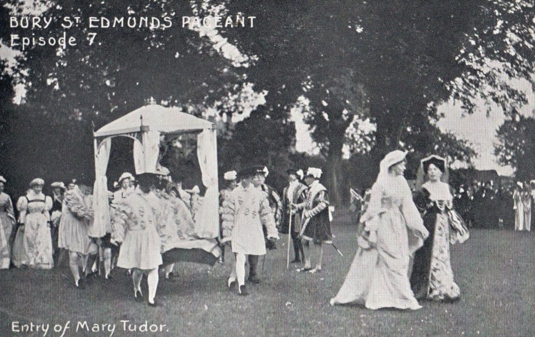 Entry Of Mary Tudor Four Poster Bed Pageant Bury St Edmunds Suffolk Old Postcard