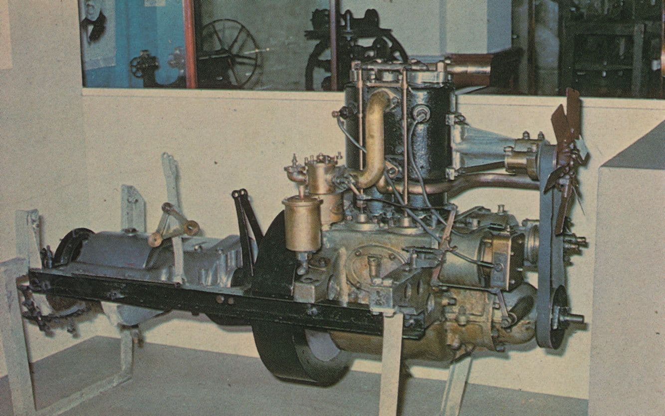 FH Royce Motor Car Engine Machine Manchester in 1904 Postcard