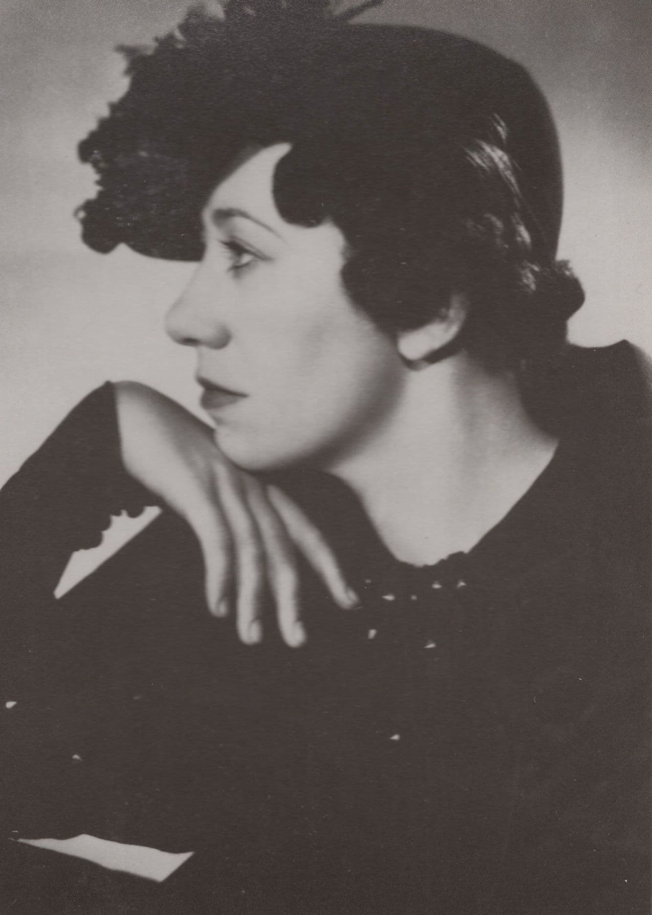 Flora Robson BBC Stars Of The Stage & Screen Rare Photo Postcard