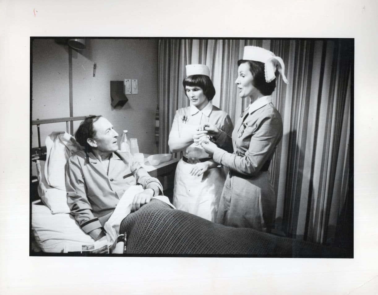 Frank Mills Of Minder in General Hospital 10x8 TV Press Photo