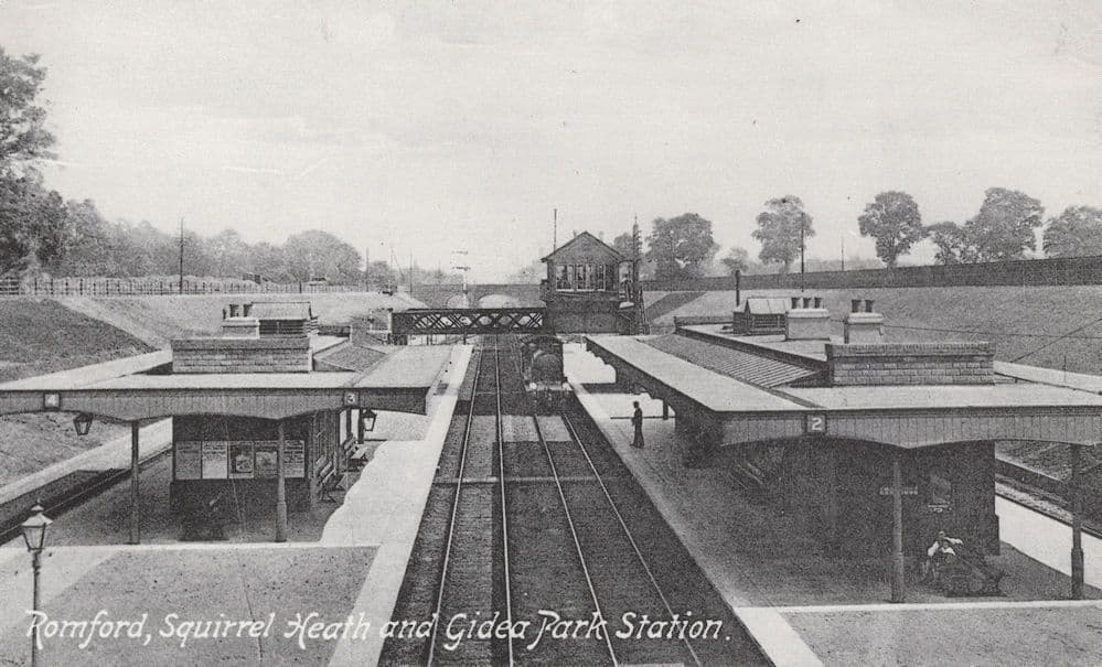Gidea Park Station Romford Squirrel Heath in 1920 Essex Postcard