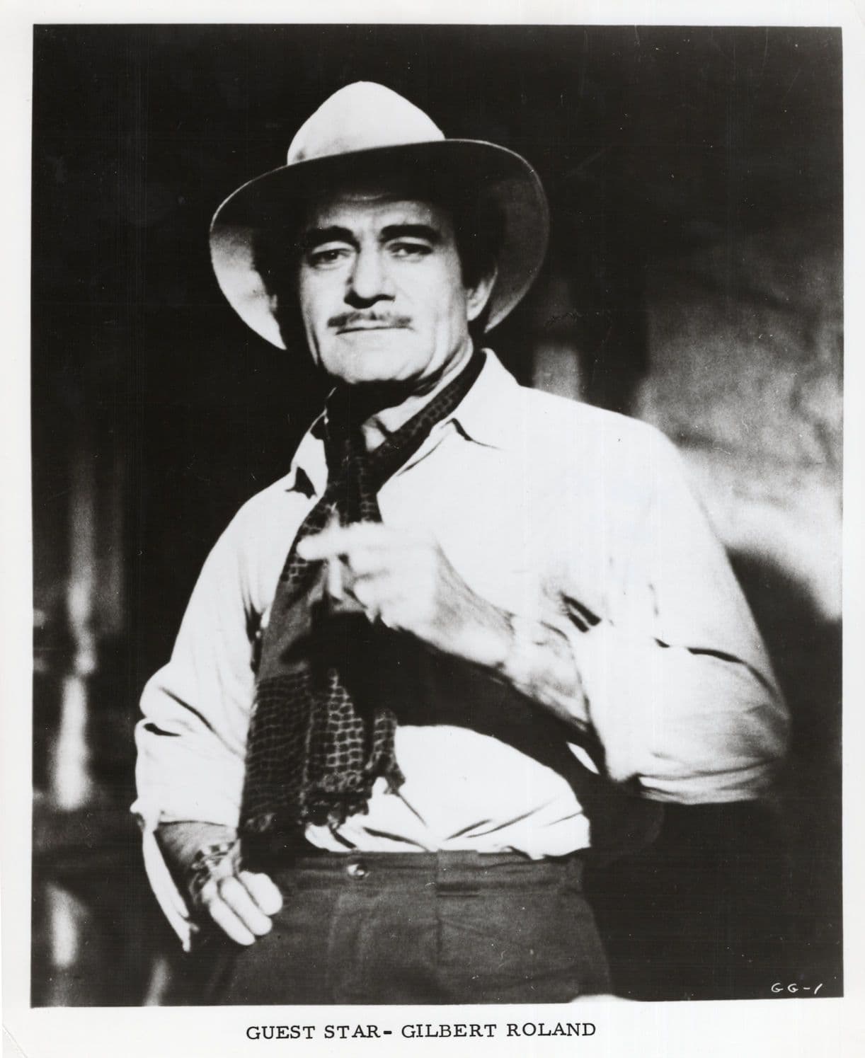 Gilbert Roland The Cisco Kid in Garrison's Heroes 10x8 Press Photo