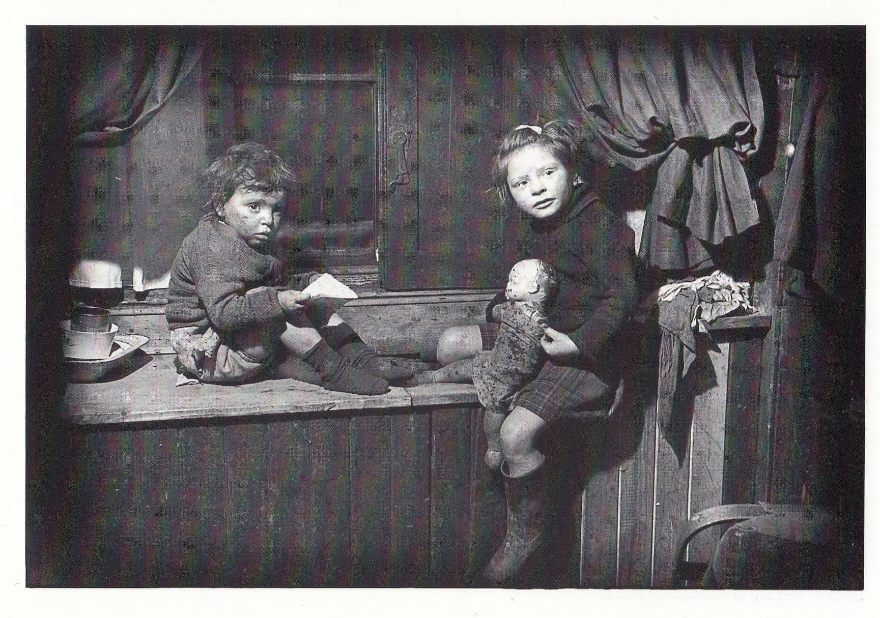 Gorbals Children 1940s Glasgow Scottish Poverty Slum Photo Postcard