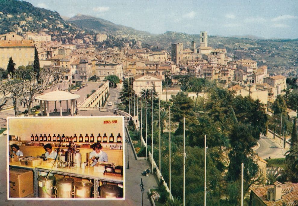 Grasse Perfumerie Fragonard Women Workers at Factory France Scratch & Sniff Postcard