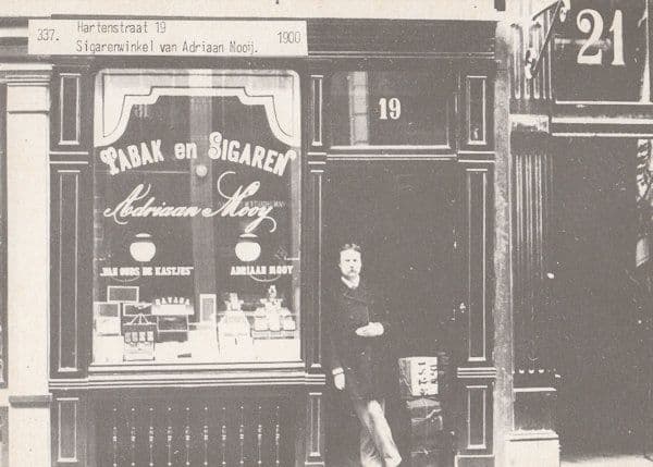 Hartenstraat 19 Tabak Shop Holland Sigarenwinkel Van Adrian Moorj Postcard