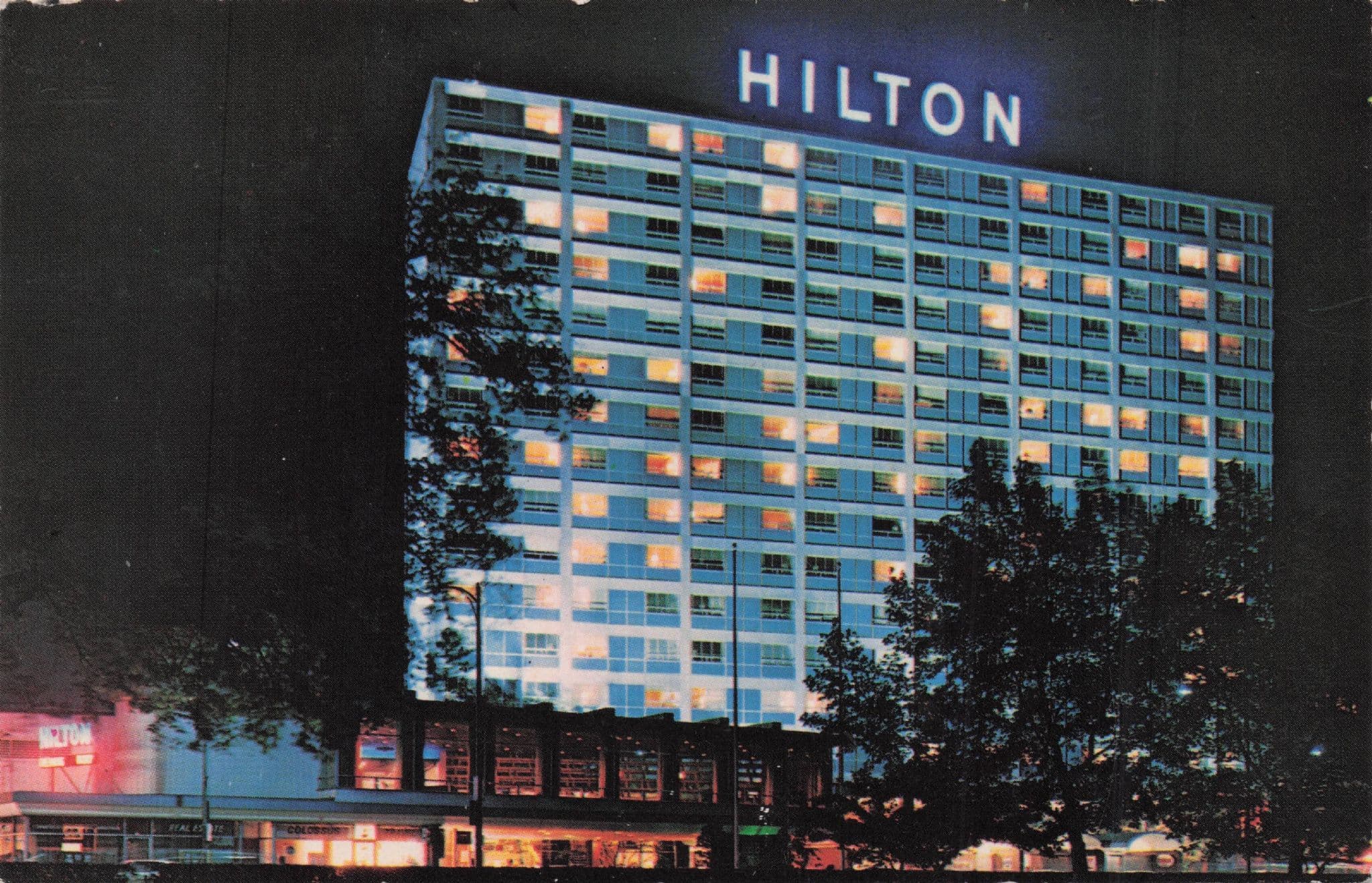 Hartford Hilton Hotel Connecticut Bushnell Park USA Postcard