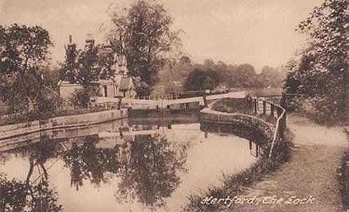 Hertford The River Lock Antique Postcard