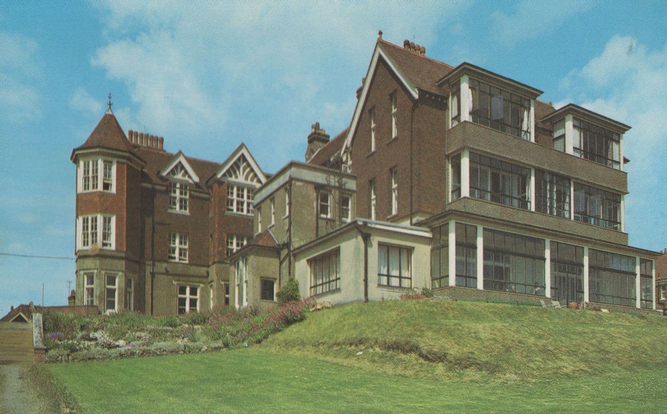 Hertfordshire Convalescent Home St Leonards on Sea Sussex Postcard