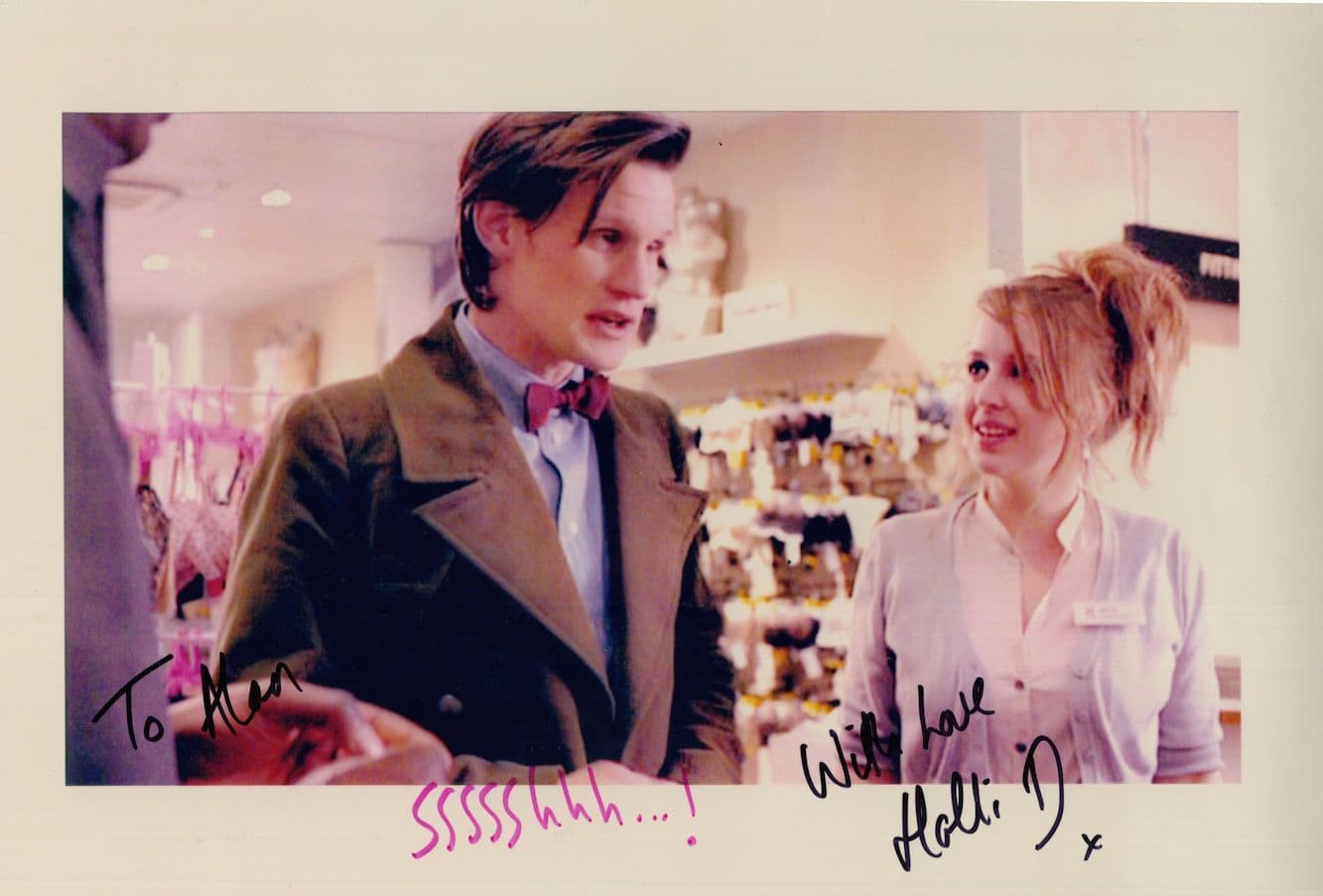 Holli Dempsey Dr Who Ultimate 12x8 Hand Signed & COA 2x Photo s