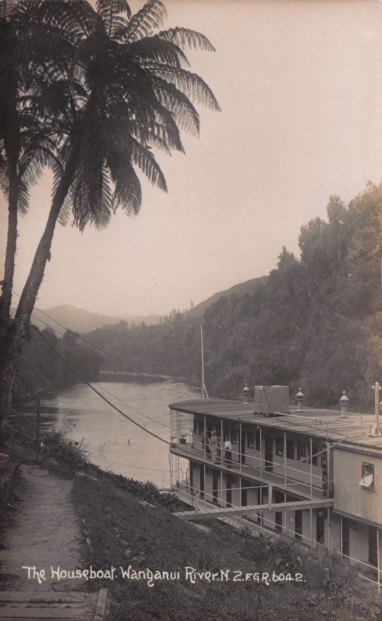 House Boat at Wanganui River New Zealand Antique RPC Postcard