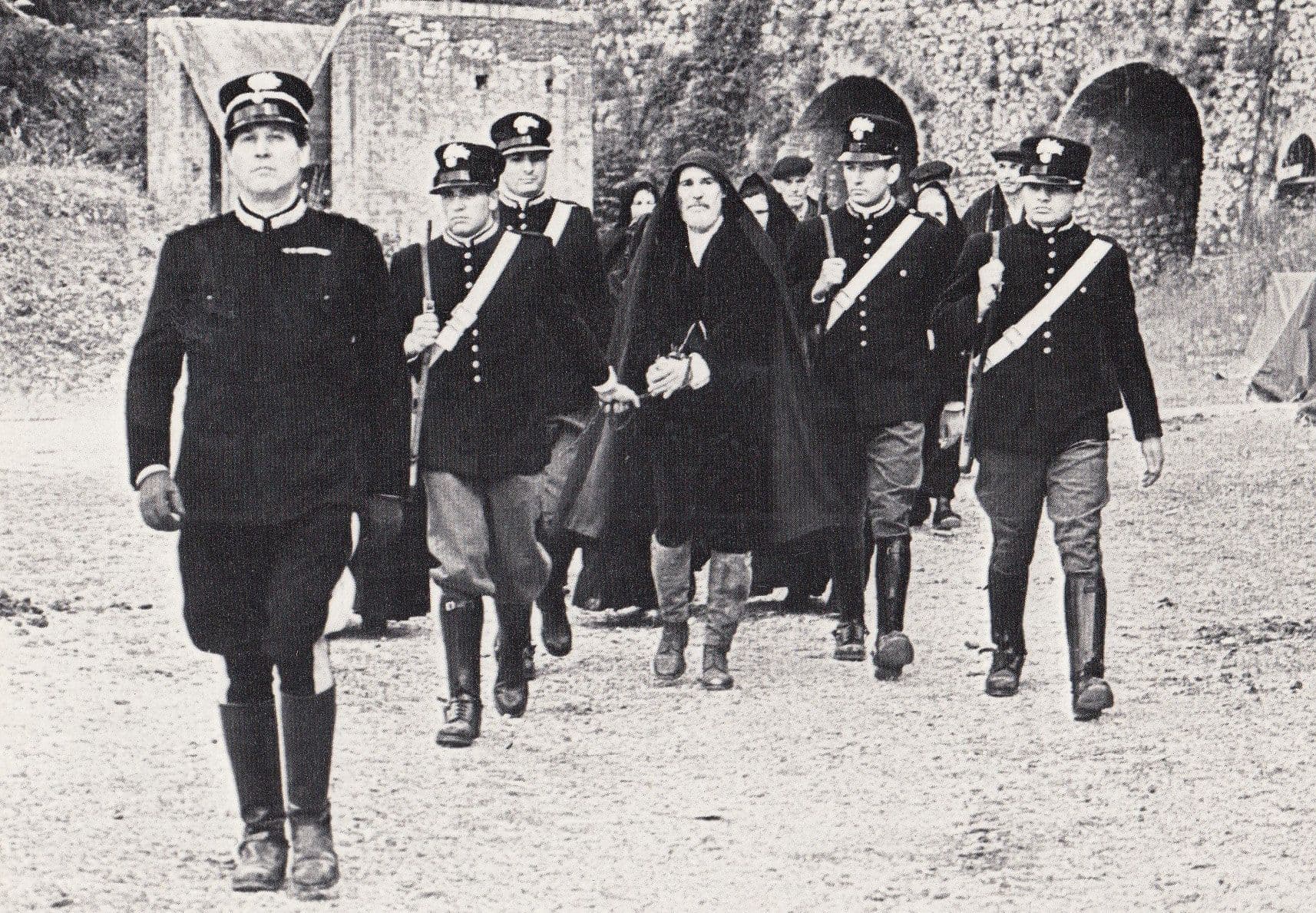 Il Prefetto Di Ferro Giuliano Gemma Claudia Cardinale Italiy Military Film Postcard