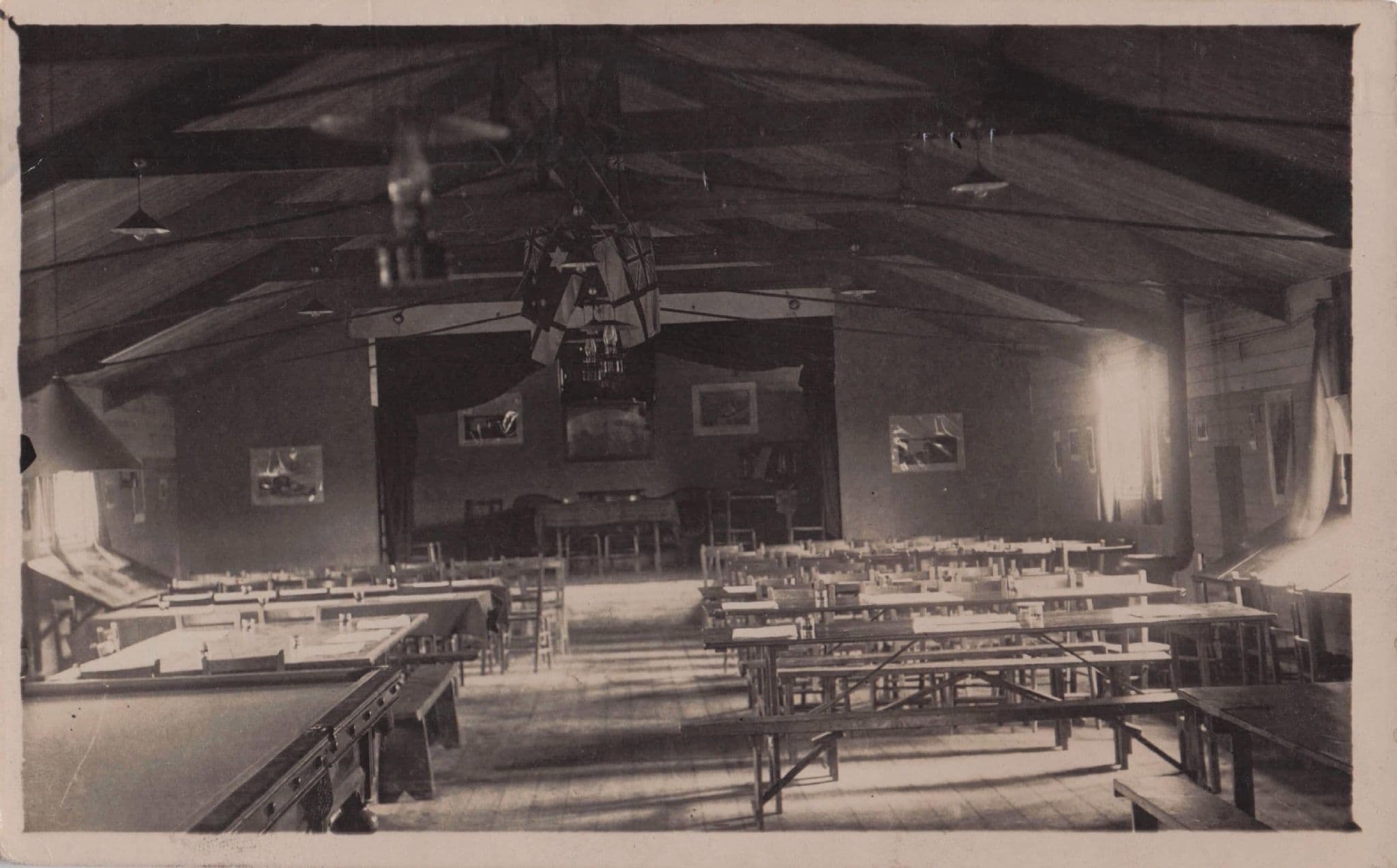 Indentified YMCA at Cliffs Snooker Old Billiards Table 1918 WW1 Old Postcard
