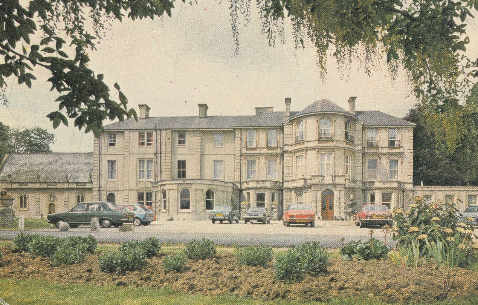 Inglewood Heath Hydro Berkshire Postcard