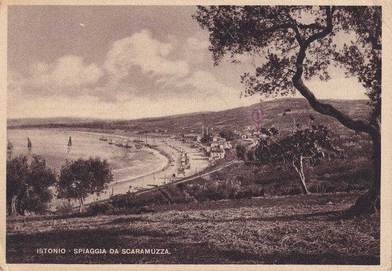 Istonio Spiaggia De Scaramuzza Italy Old Postcard