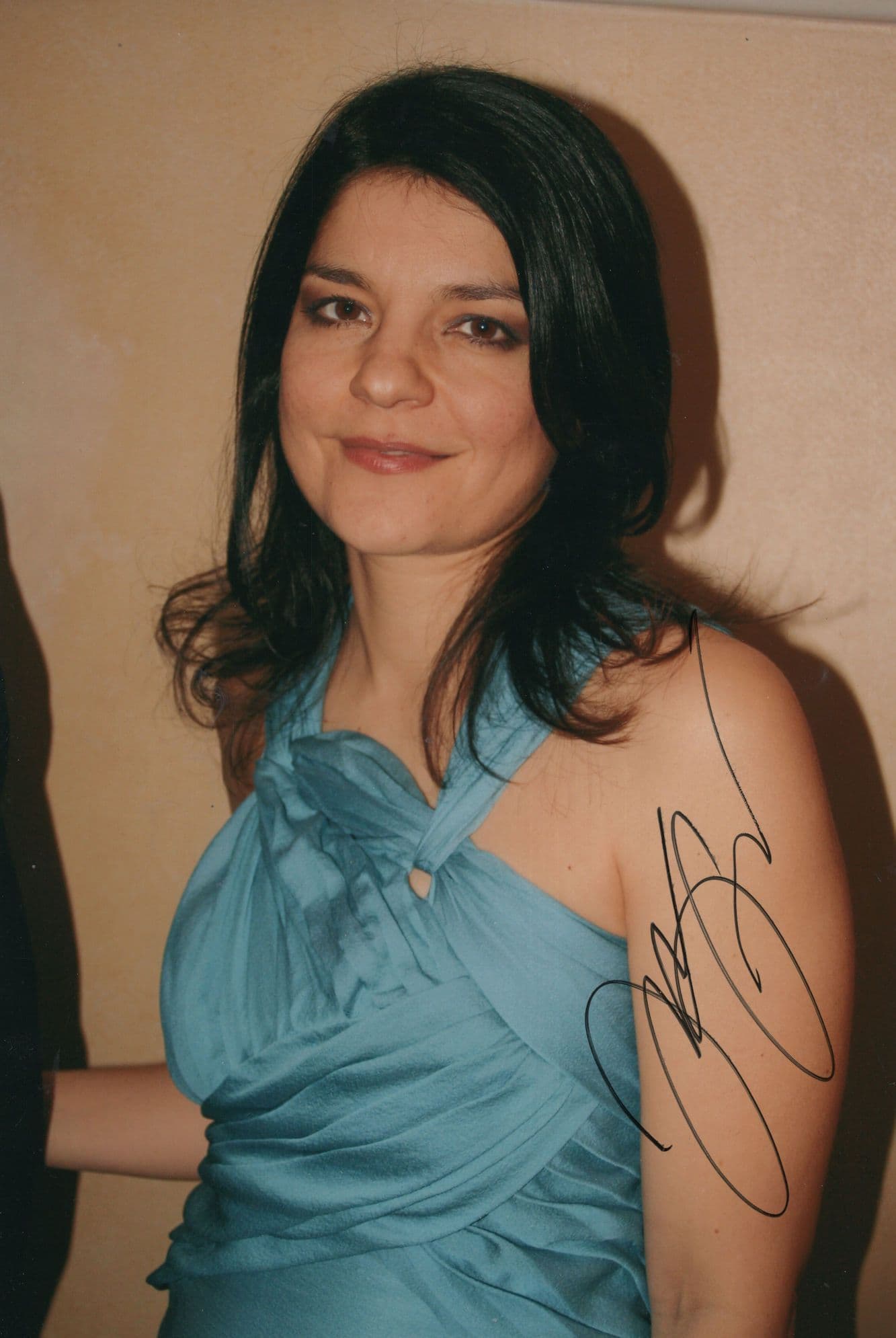 Jasmin Tabatabai Iran German Actress Bandits Singer 12x8 Hand Signed Photo