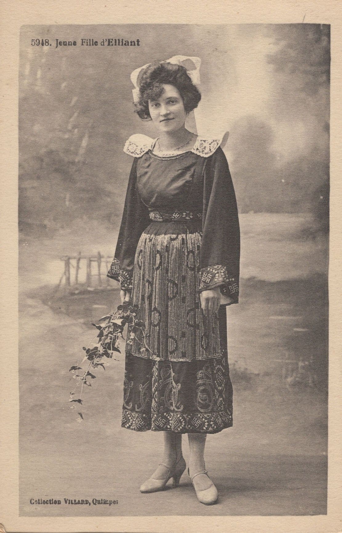 Jeune Fille D'Elliant French Costume Old Postcard