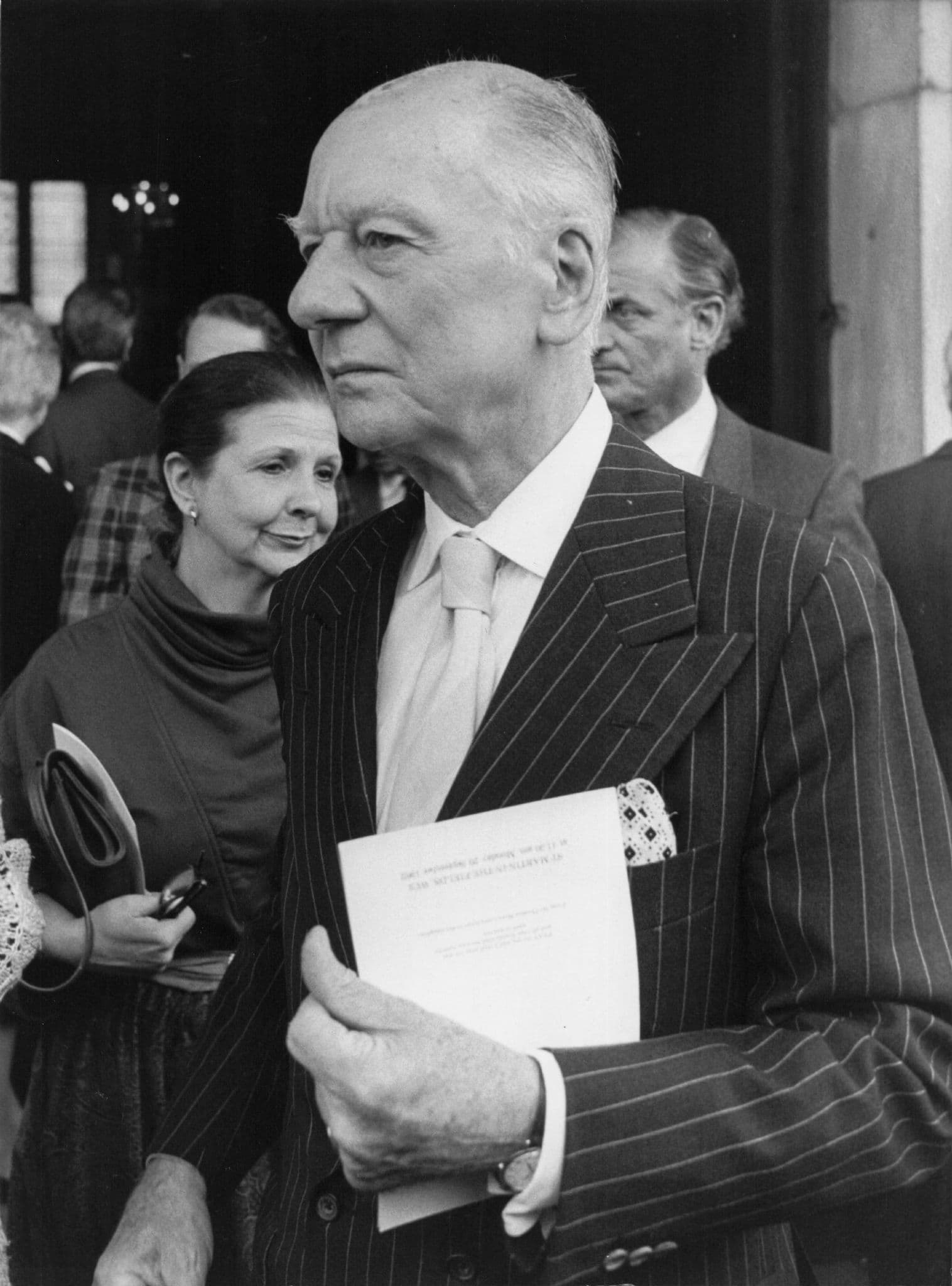 John Gielgud at Kenneth More Funeral 1982 Large Press Photo
