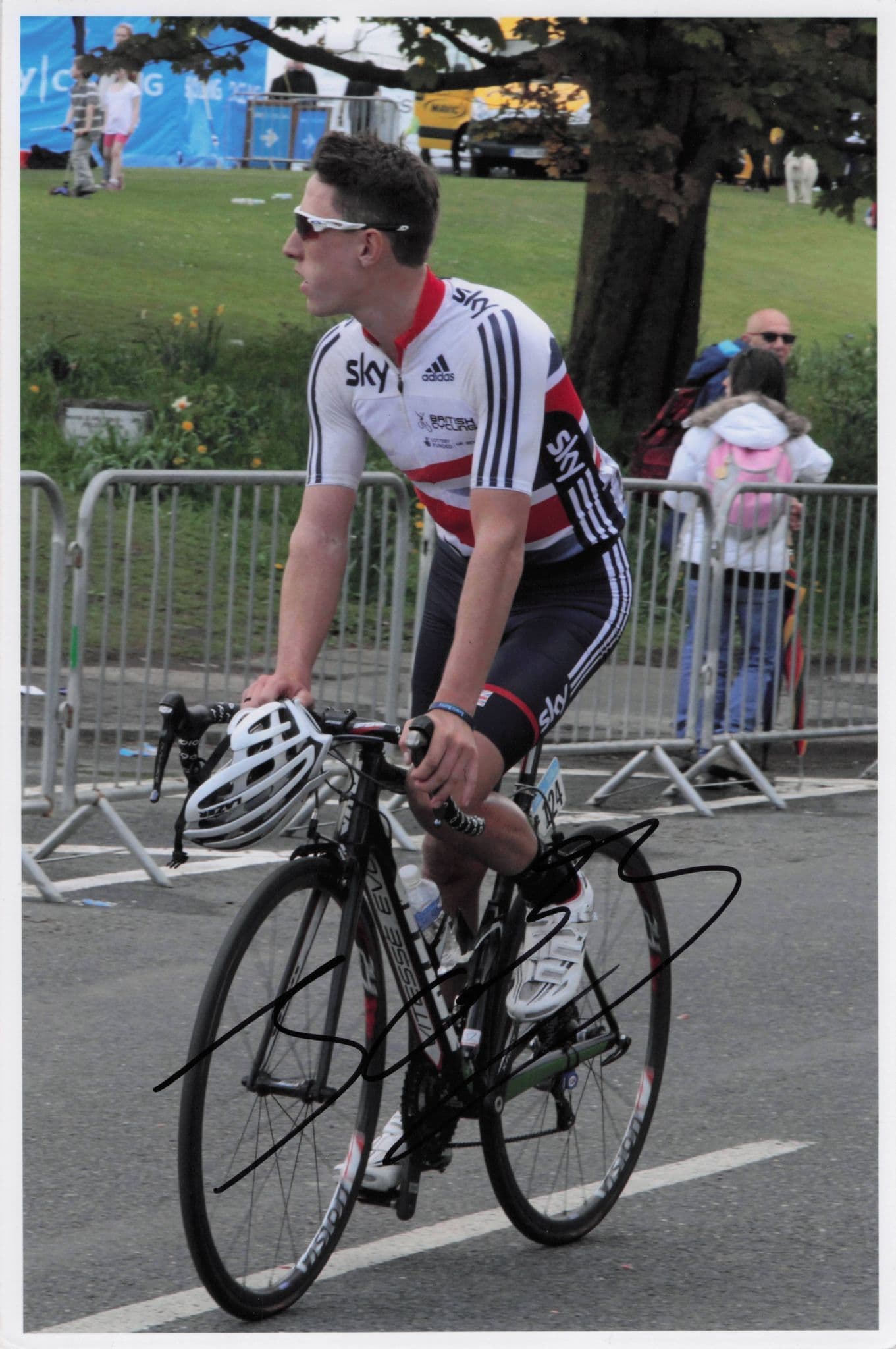 Joshua Edmondson British Cyclist 2015 Tour De Yorkshire 12x8 Hand Signed Photo
