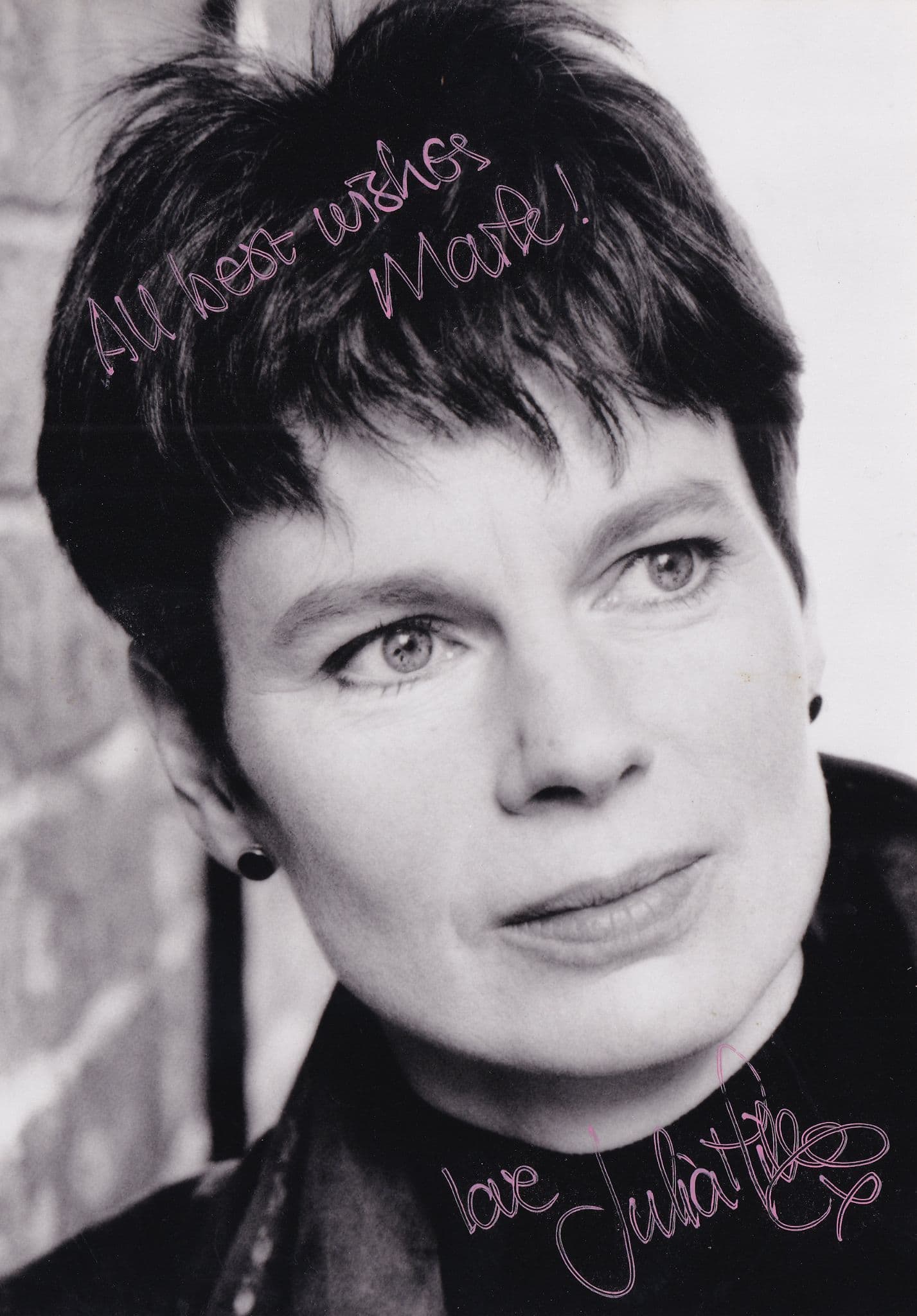 Julia Hills 2.4 Children Casualty Who Dares Wins 3x Hand Signed Photo