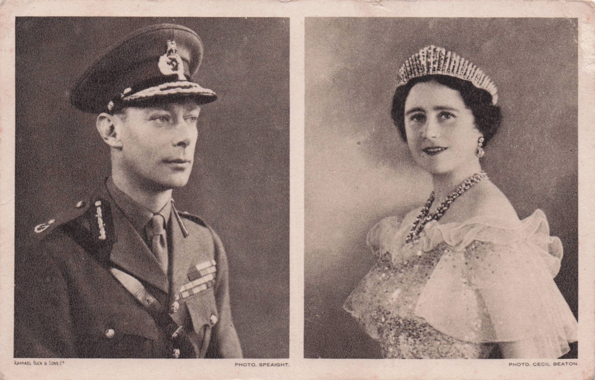 King George V & Queen Mary Printed Signed WW2 Xmas Postcard