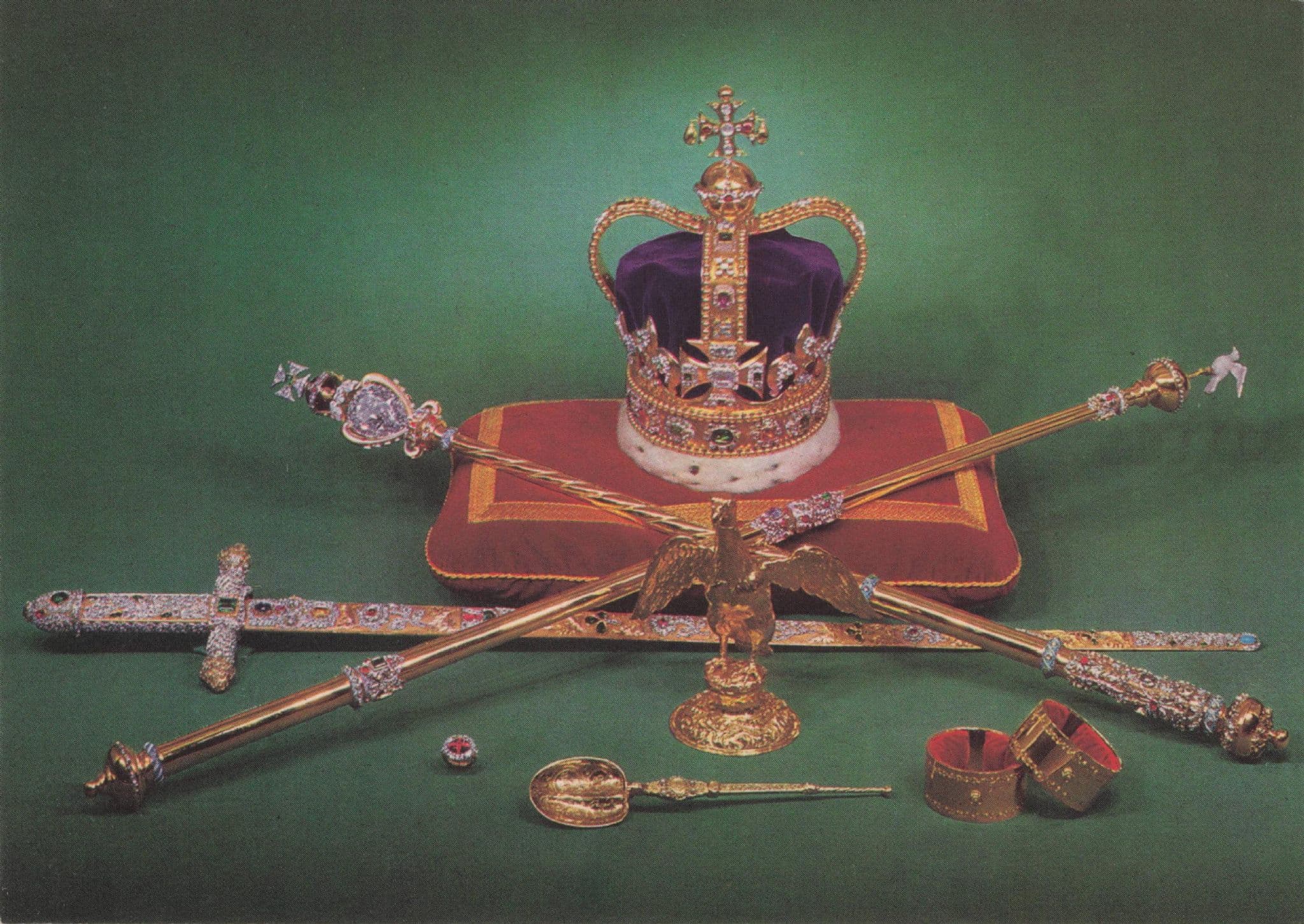 King St Edward's Cross Ampulla Spoon Sceptre Rod Royal Regalia Photo Postcard