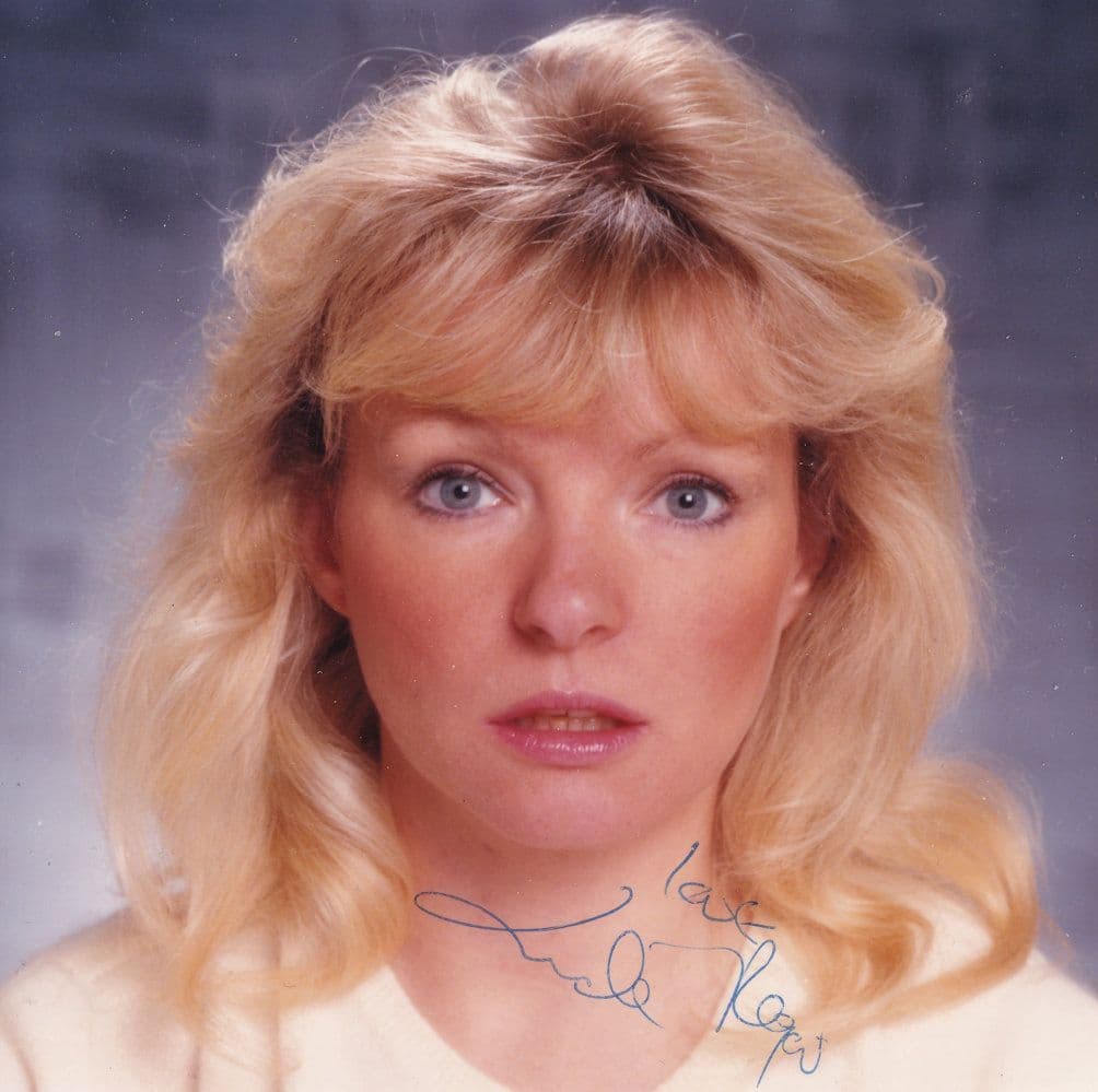 Linda Regan Hi De Hi Carry On Films 2x Hand Signed Photo & More