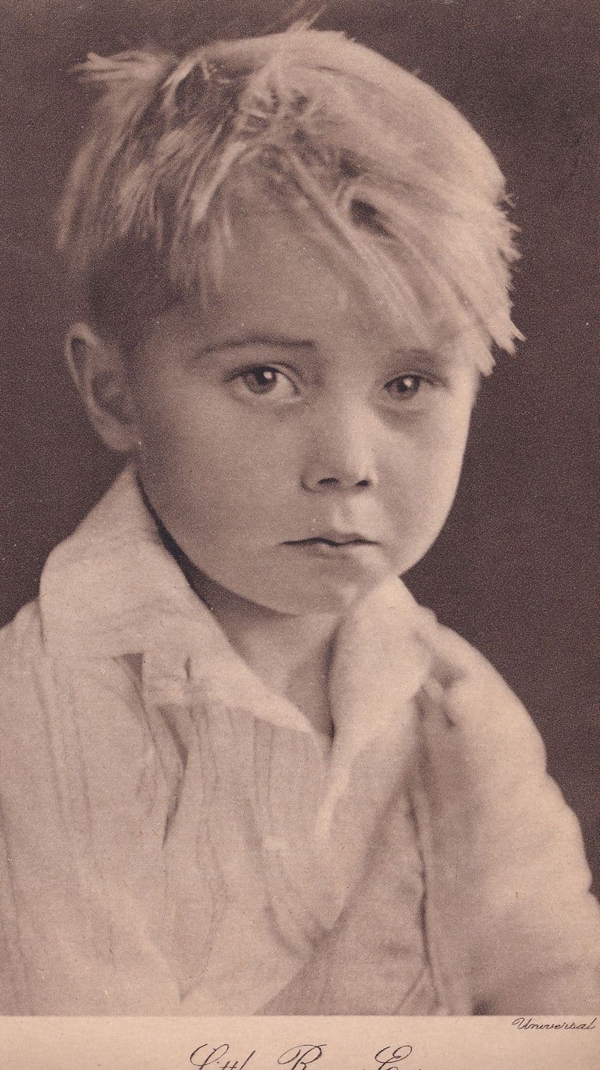 Little Reeves Eason Child Film Star Postcard Size Card