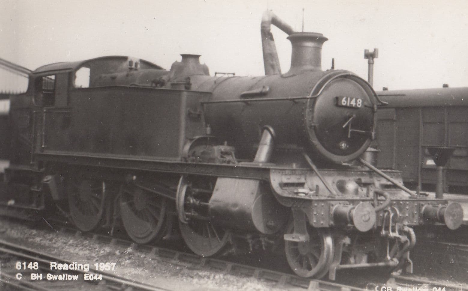 LMS 6148 Fowler Royal Scot Train at Reading Railway Station 1957 Postcard
