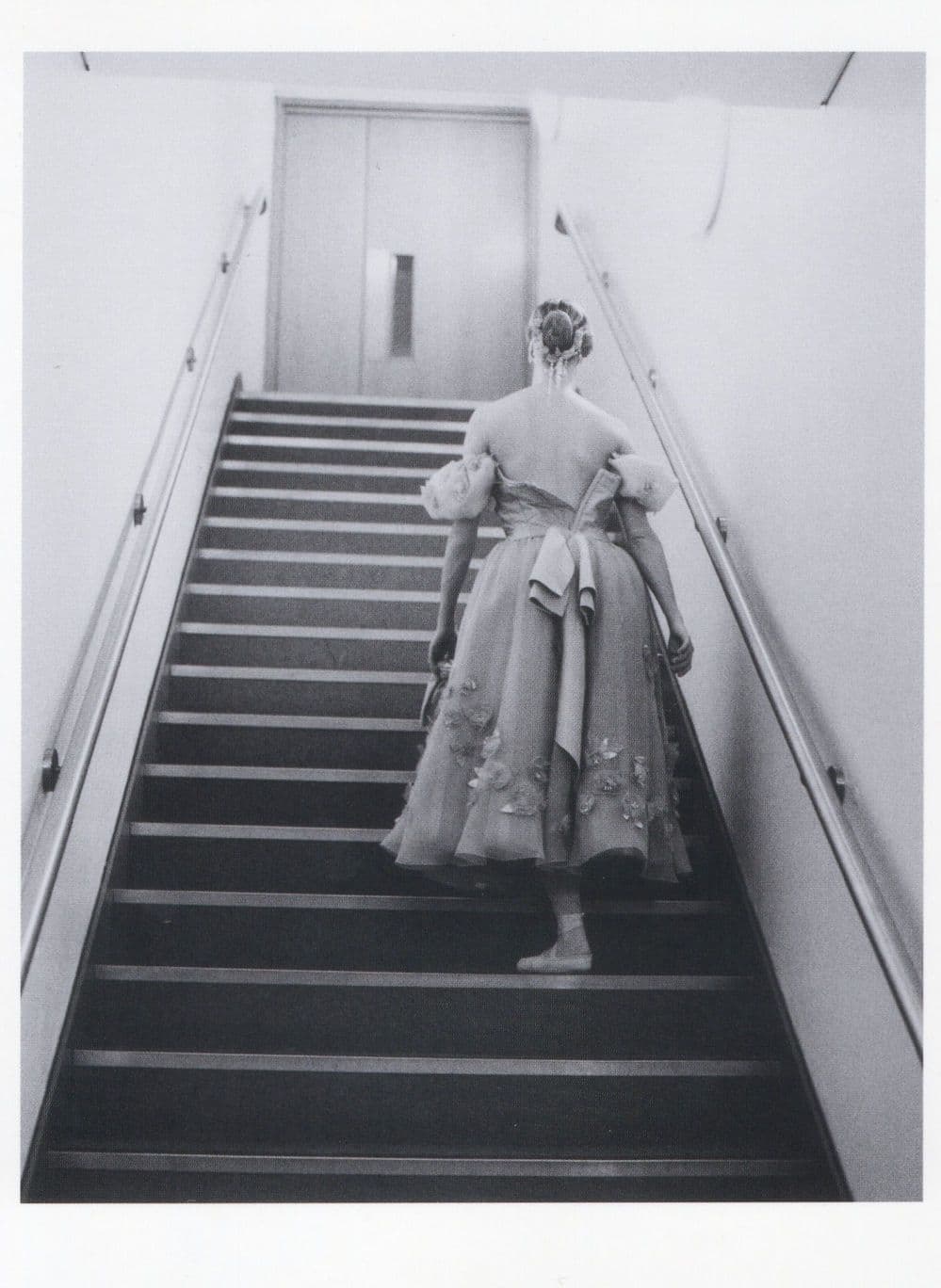 Lone Dancer Mary McCartney Paul 's Daughter 2004 Photo Award Postcard