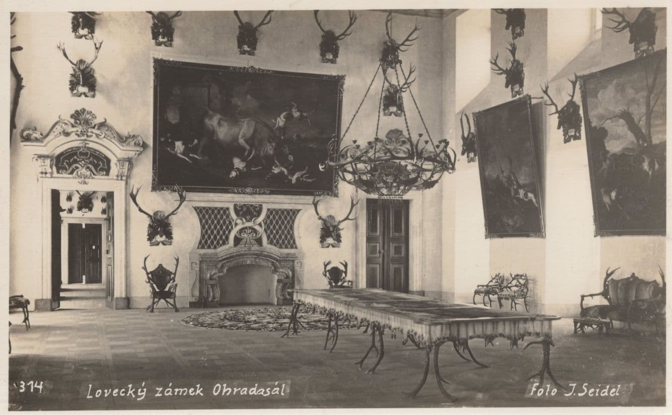 Lovecky Zamak German Blood Sports Deer Hunting Taxidermy Old Postcard