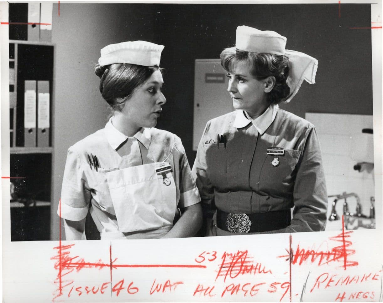 Lynda Bellingham of Stand Up Virgin Soldiers 10x8 General Hospital TV Press Photo