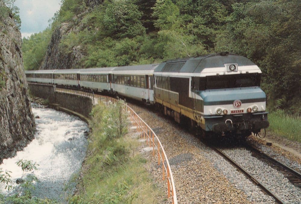 Lyon Bordeaux Train OC 72020 at Clidane Puy-de-DÔøΩme French Postcard