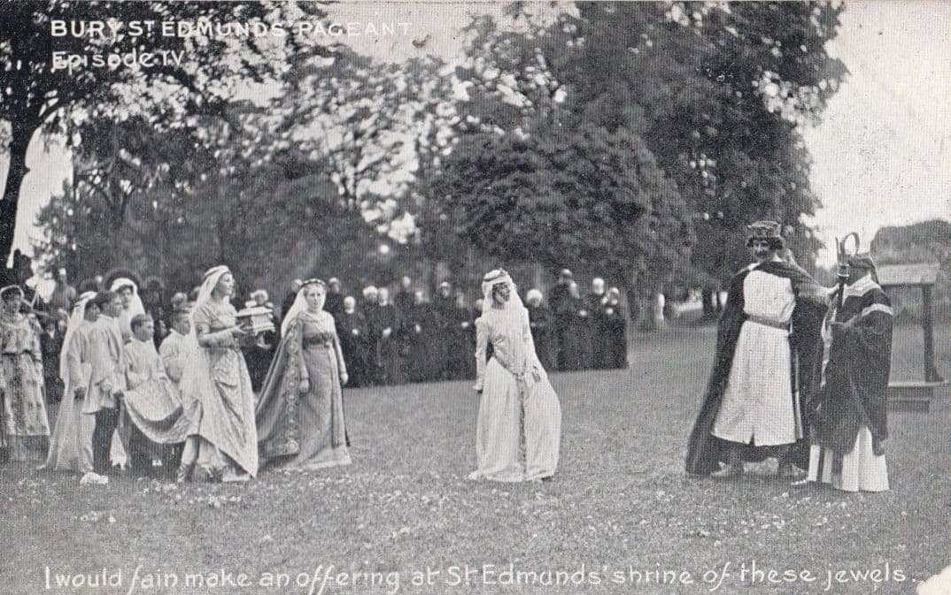 Making A Necklace Jewels Jewellery Bury St Edmunds Pageant Suffolk Old Postcard