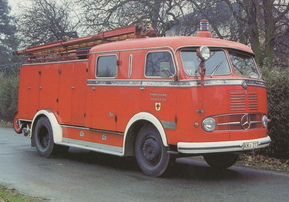 Mercedes Feuerwehren Berlin Germany Fire Engine FDC Postcard