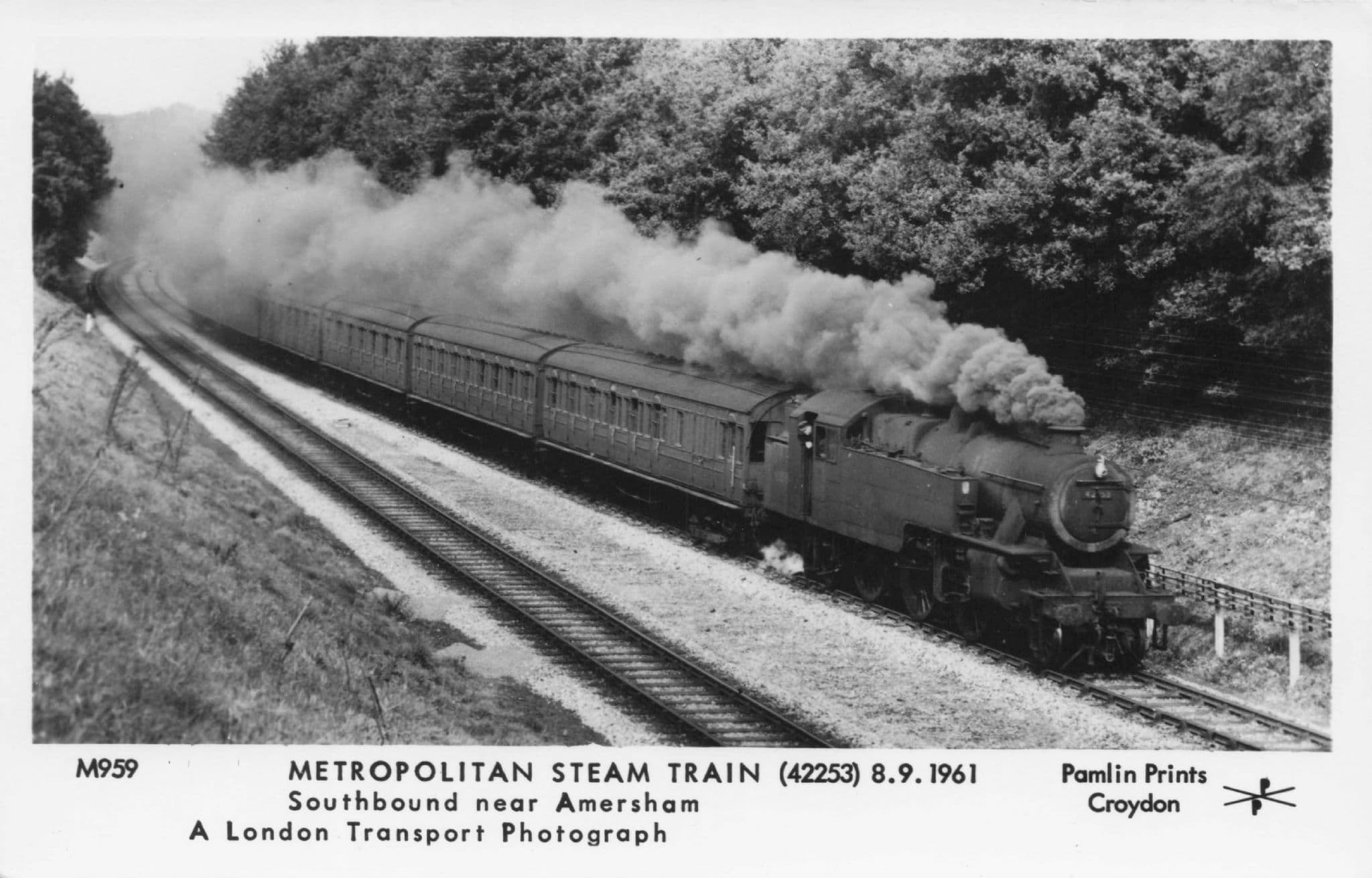 Metropolitan Train at Amersham in 1961 Pamlin Prints Railway RPC Postcard