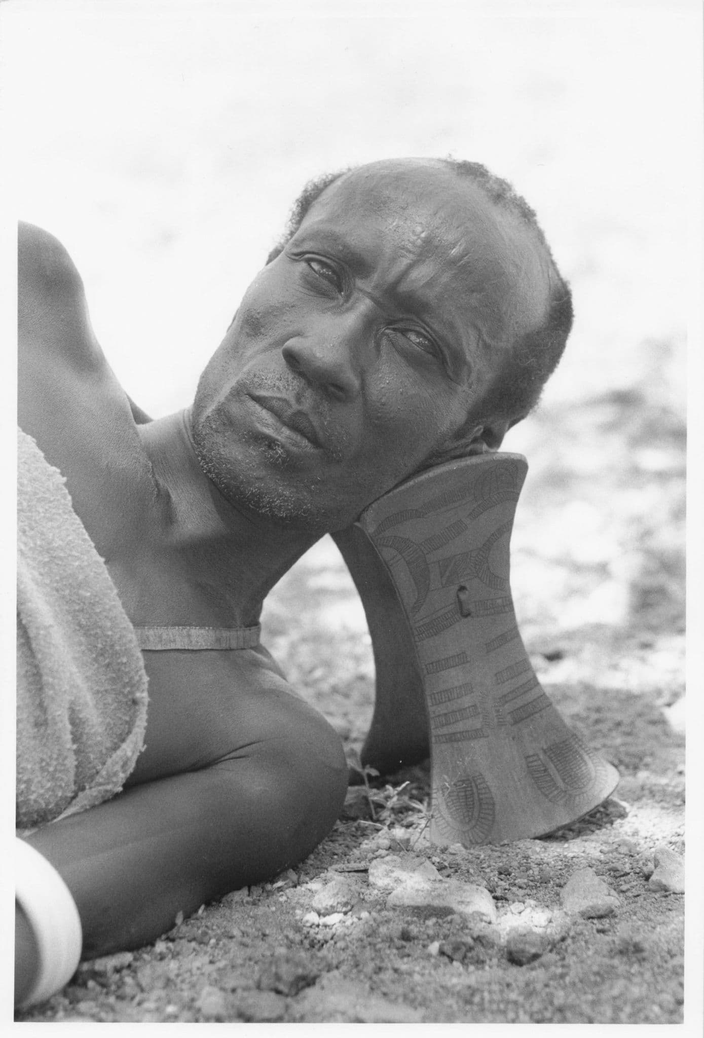 Neckstool For Clay Hairstyle Turkana Man Kenya Large 9x7 Vintage African Photo