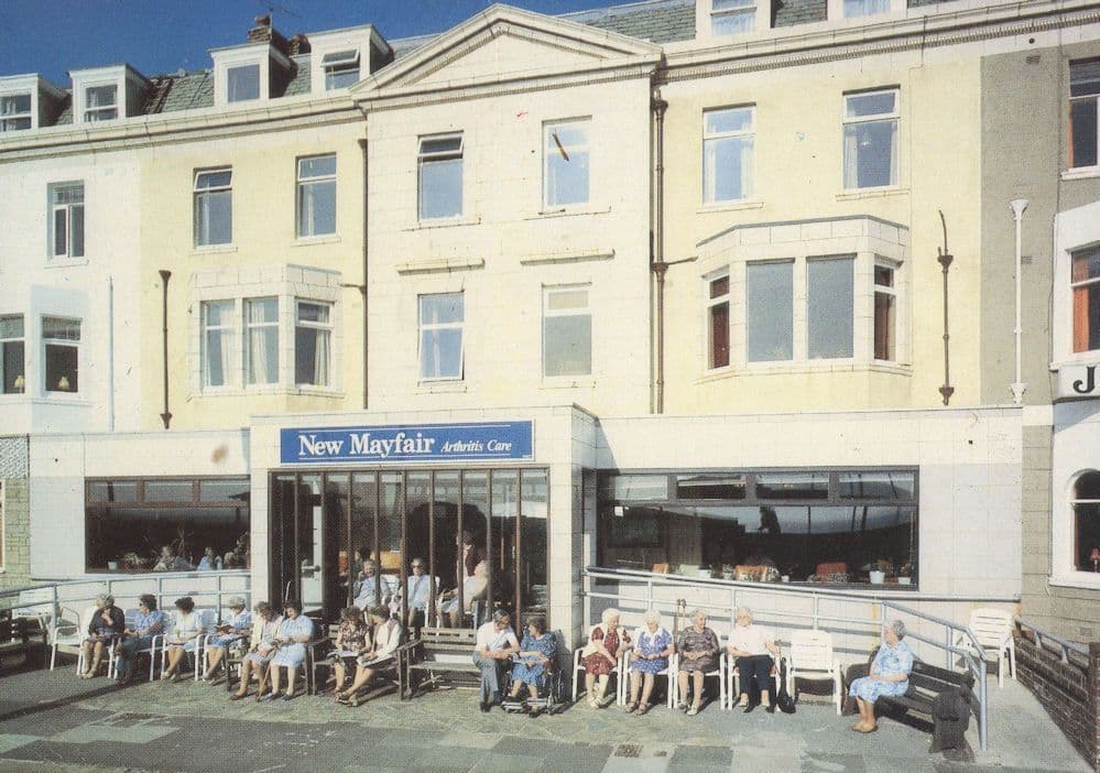 New Mayfair Arthritis Centre Car Holiday Blackpool Postcard