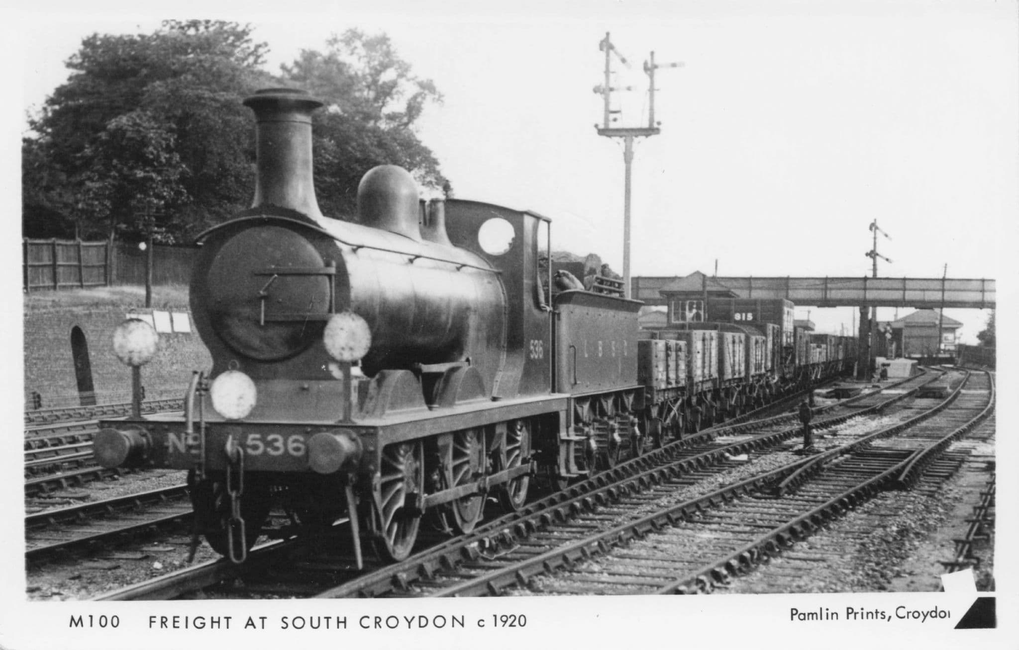 No 536 Old Train at South Croydon Station Railway Pamlin Prints RPC Postcard