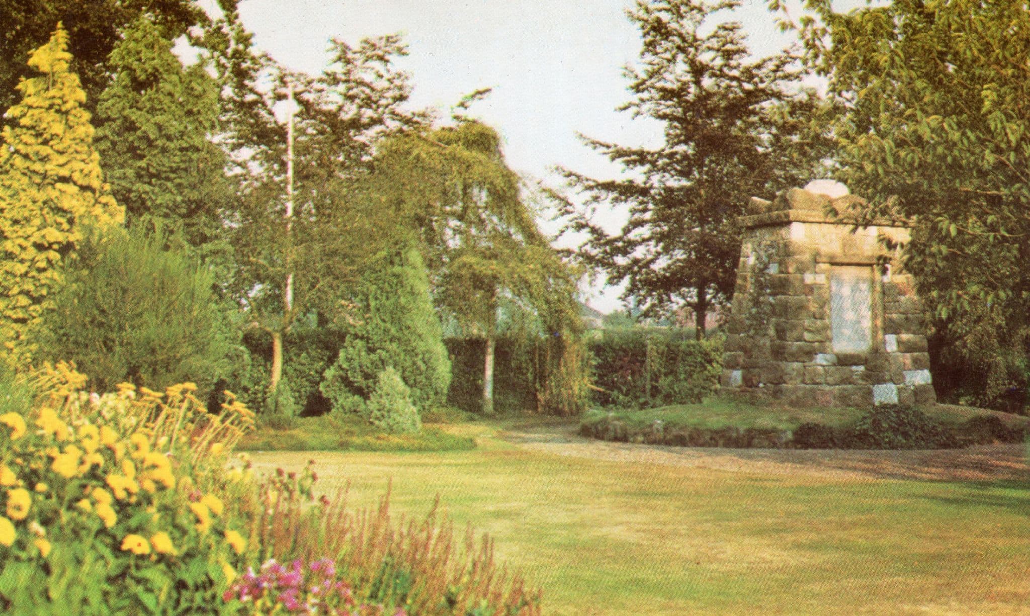 North Walsham Park & Memorial 1970s Norfolk Postcard