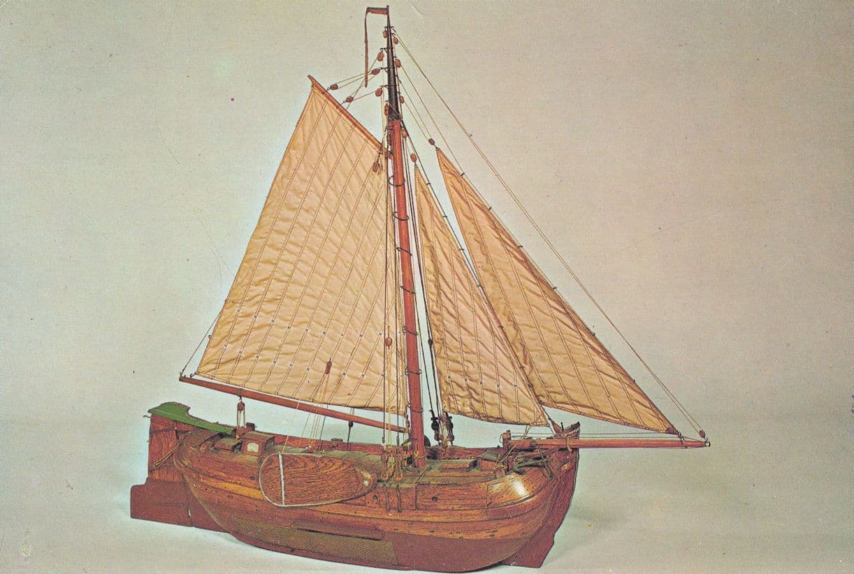 Palingaak Eel Barge Ship Model Boat Museum Postcard