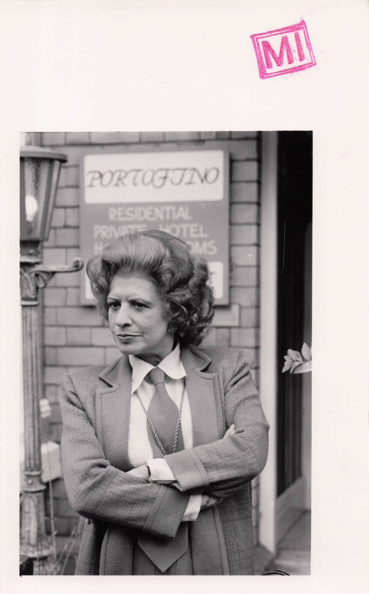 Pat Phoenix Coronation Street In Constant Hot Water Old TV Sitcom Press Photo