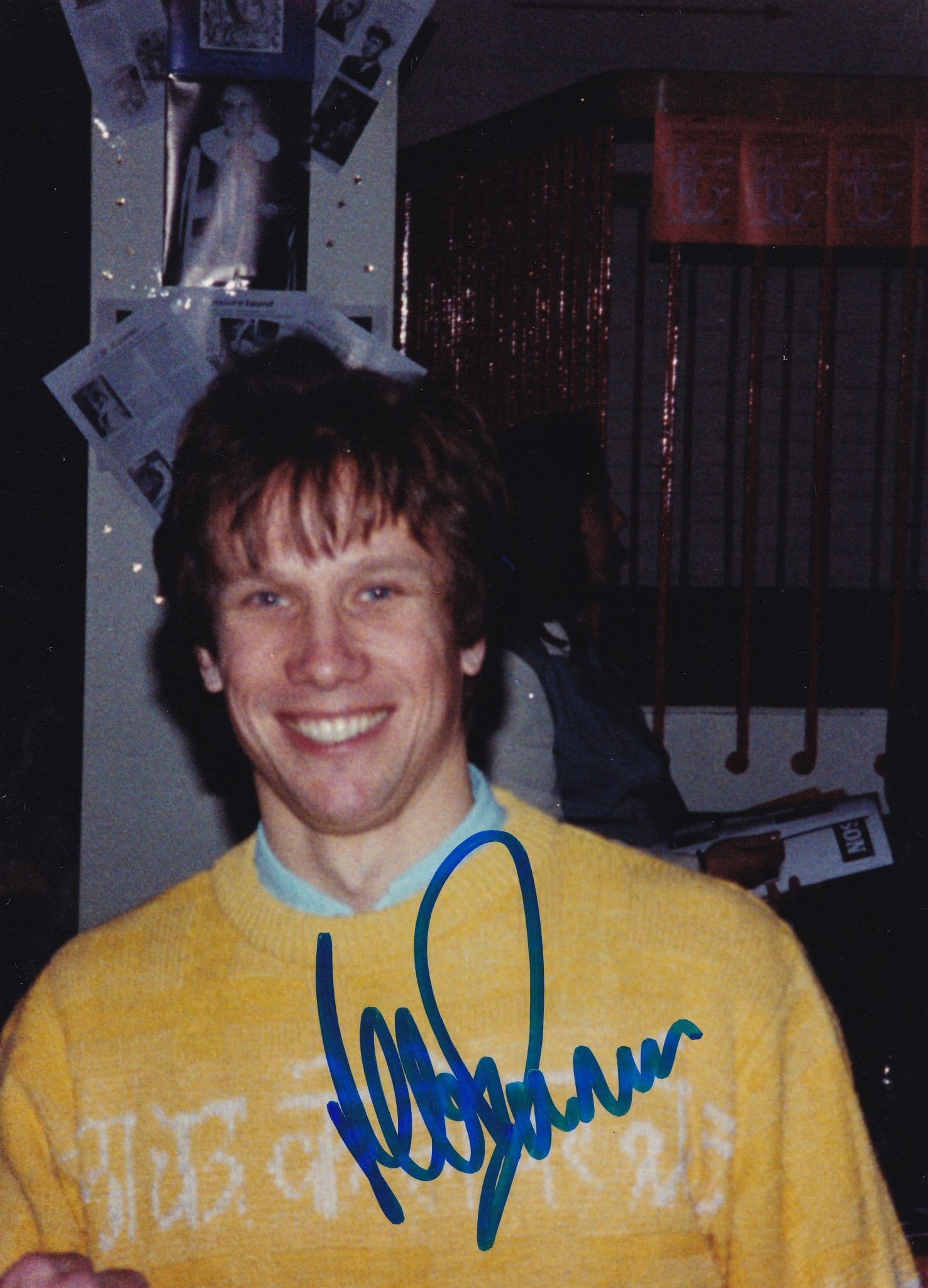 Peter Duncan Blue Peter Hairspray Large Hand Signed Photo