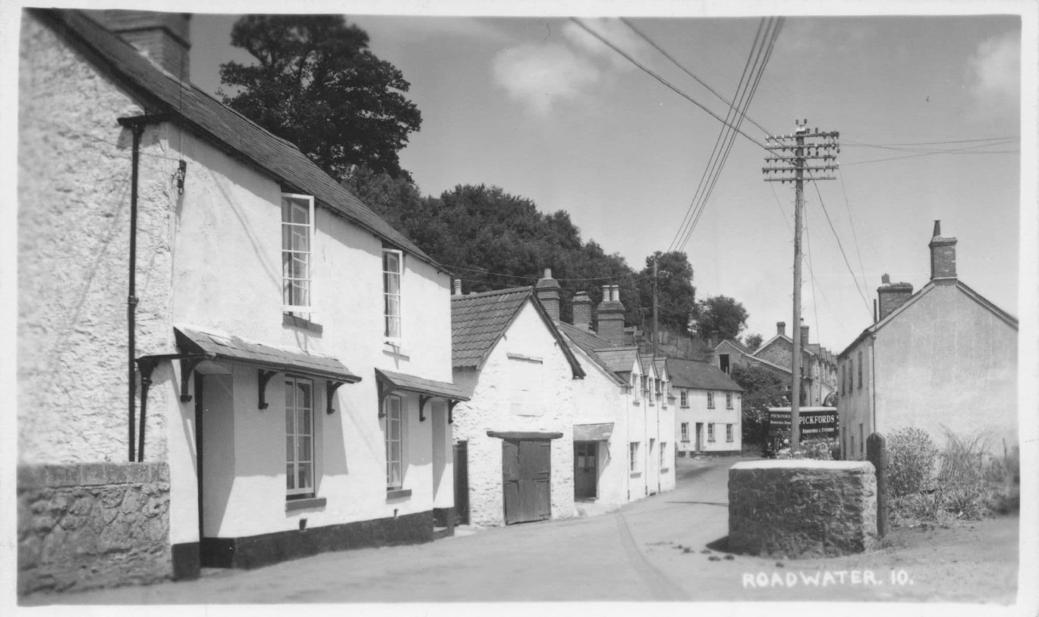 Pickfords Removals Sign Roadwater Somerset Real Photo Old Postcard